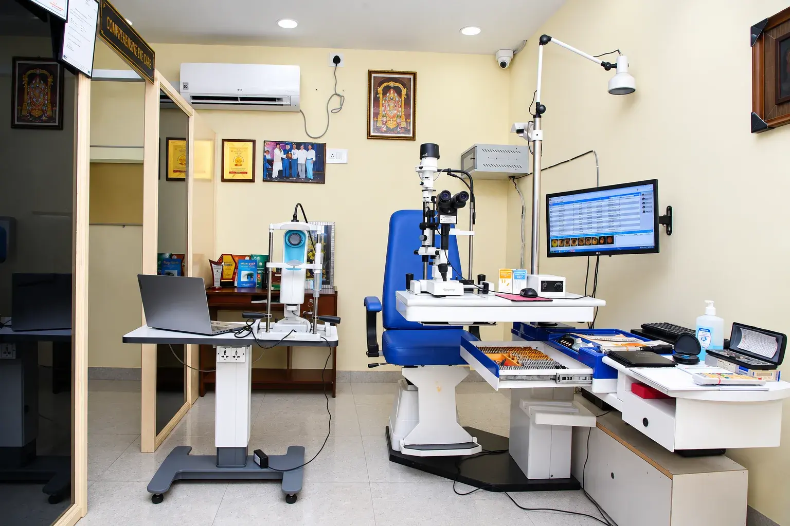 Comprehensive Eye Examination photo